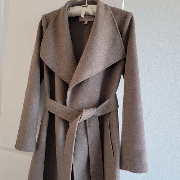 Banana Republic Double Faced Wrap Coat Taupe - Picture 3 of 14